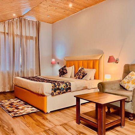 Hadimba Hill View By Hadimba Palace, Manali - Premium Room ! Family Hotel ! Parking ! Near Hadimba Temple Экстерьер фото