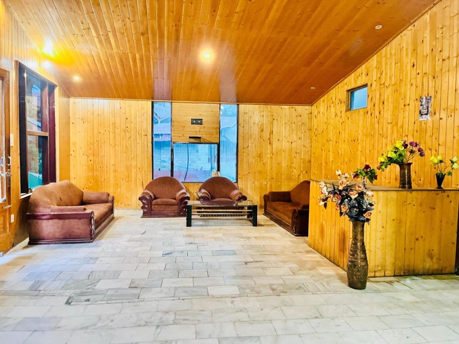 Hadimba Hill View By Hadimba Palace, Manali - Premium Room ! Family Hotel ! Parking ! Near Hadimba Temple Экстерьер фото