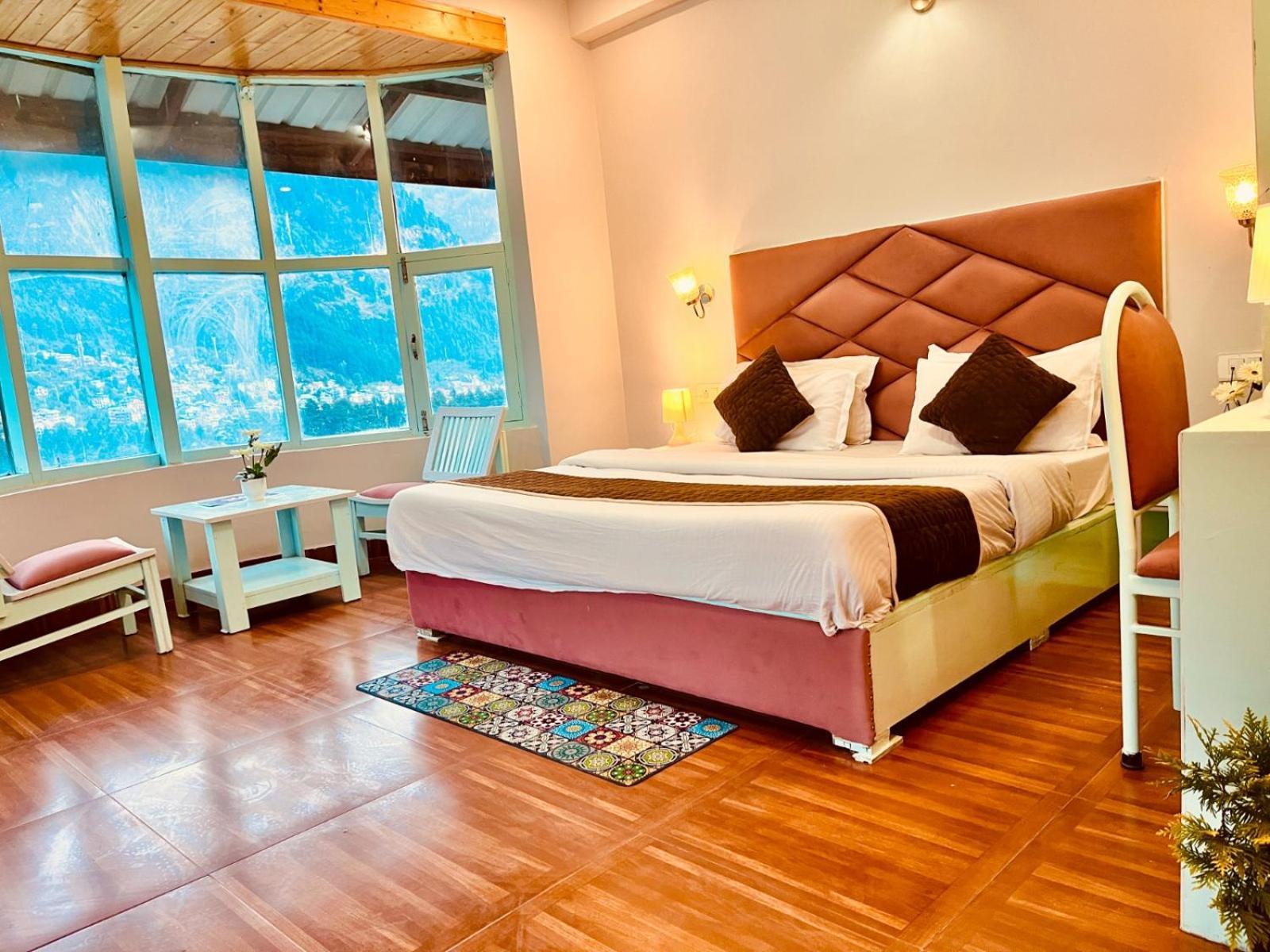 Hadimba Hill View By Hadimba Palace, Manali - Premium Room ! Family Hotel ! Parking ! Near Hadimba Temple Экстерьер фото