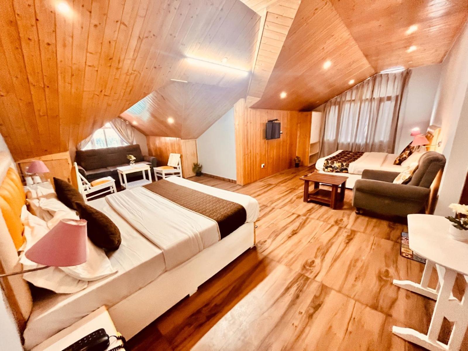 Hadimba Hill View By Hadimba Palace, Manali - Premium Room ! Family Hotel ! Parking ! Near Hadimba Temple Экстерьер фото